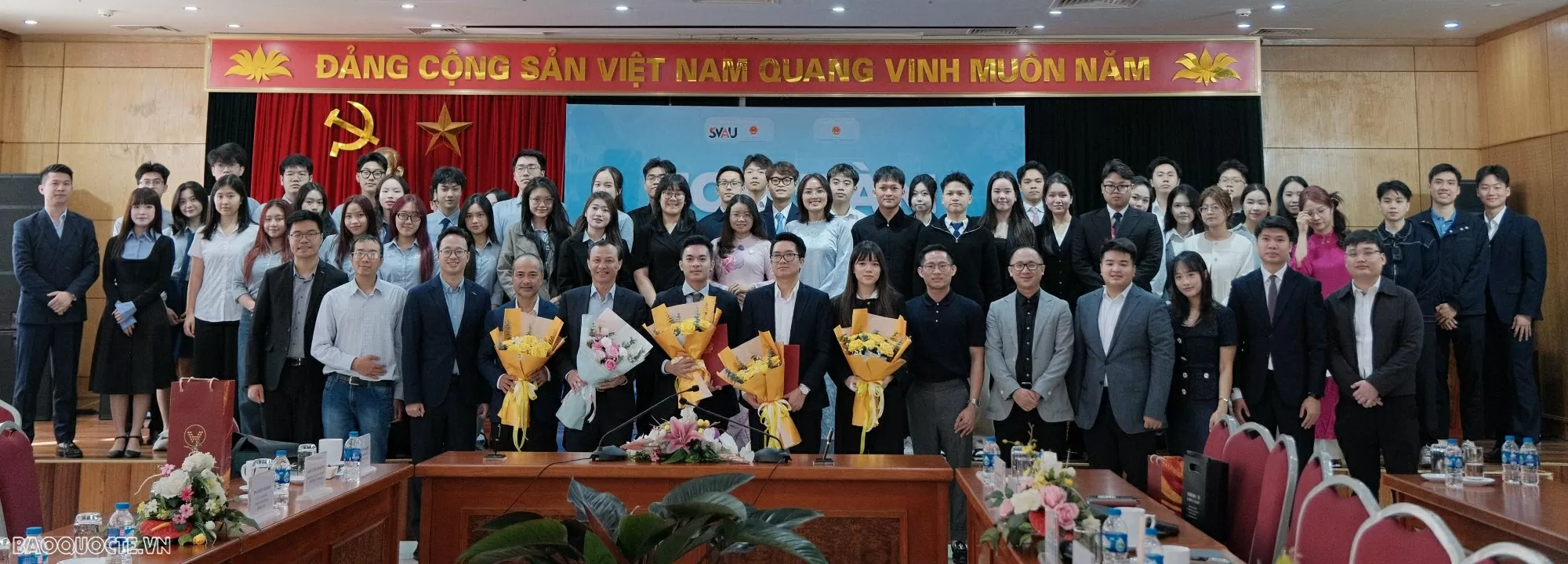Phát huy vai trò 'đại sứ nhân dân' của sinh viên Việt Nam trong bối cảnh hội nhập quốc tế